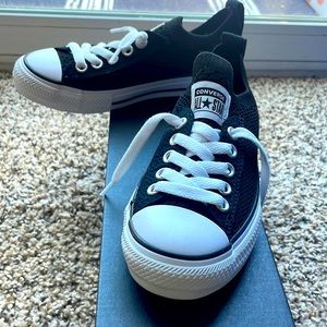 Kids converse size 12 junior